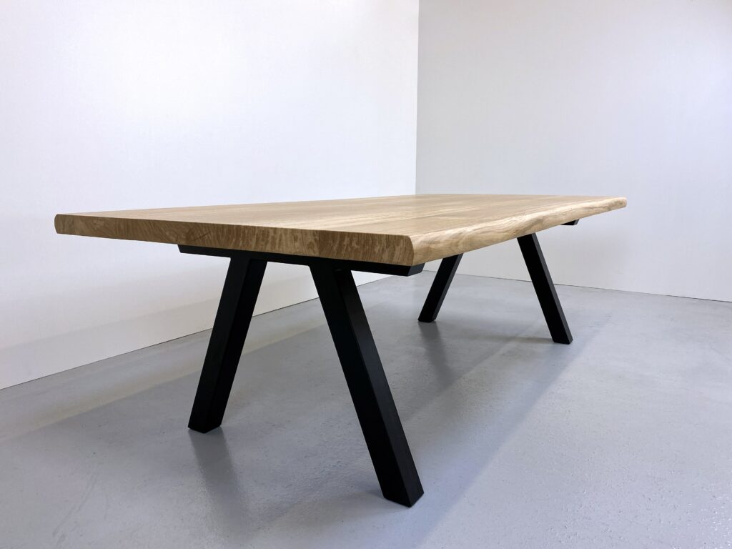 Table à manger bois massif et métal Pi 240x120 cm